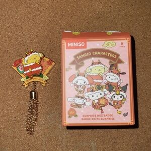 Sanrio Characters Badge with Gold Chain